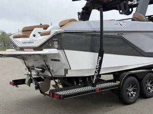 2025-nautique-g23-145030-image1.webp