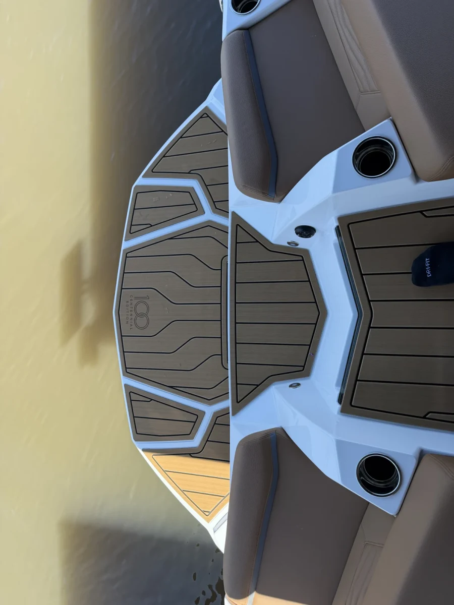 2025-nautique-g23-145030-image18.webp