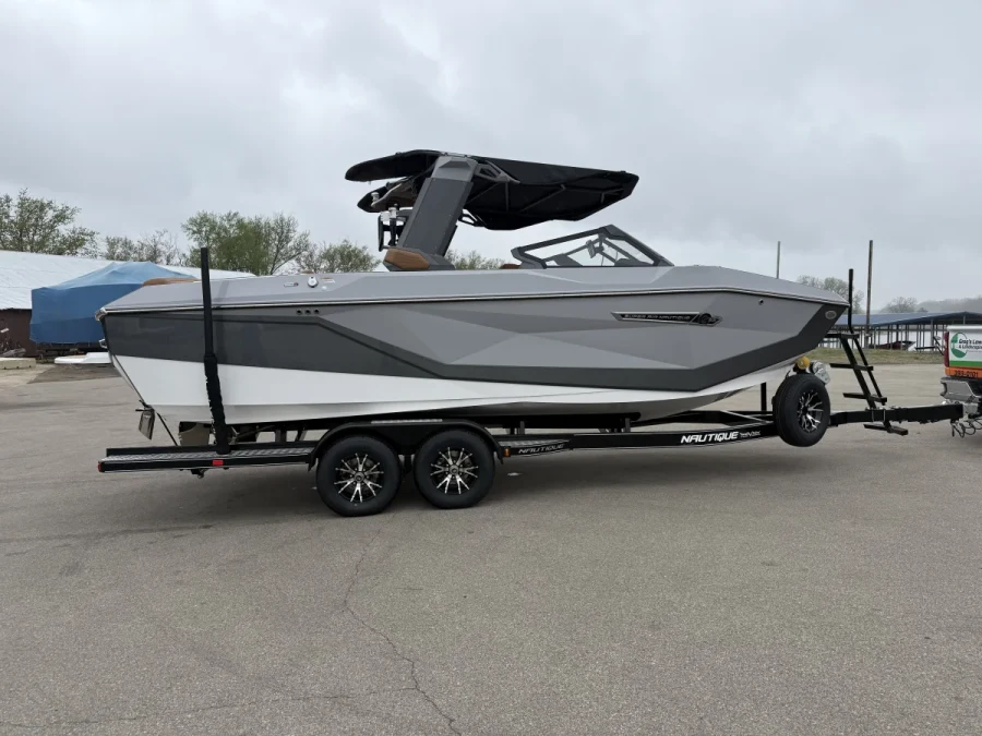 2025-nautique-g23-145030-image6.webp