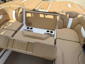 2027 MasterCraft XT22  Icon
