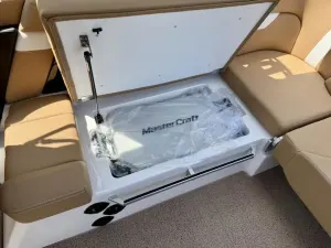 2027 MasterCraft XT22  Icon