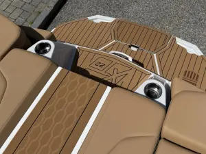 2027 MasterCraft XT22  Icon