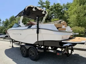 2027 MasterCraft XT22  Icon