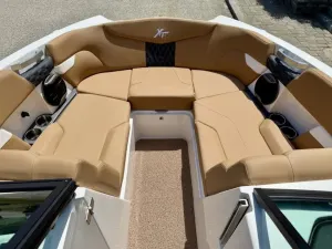 2027 MasterCraft XT22  Icon