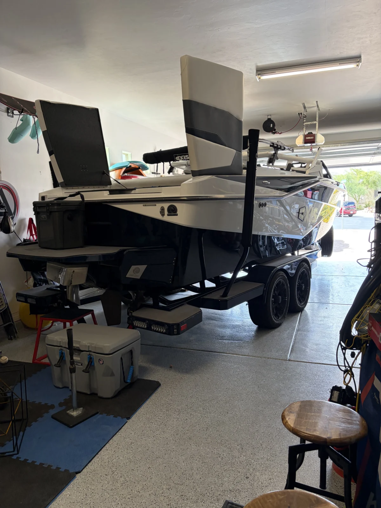 2024 Axis Boats T235