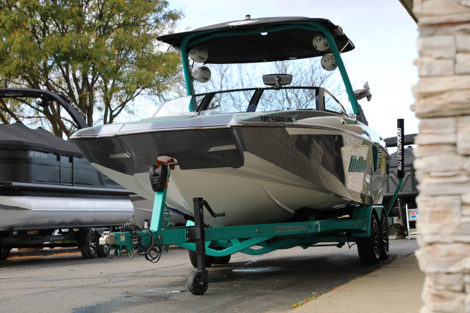 2022 Malibu 24 MXZ Wakesetter - New Arrival!! Only 124 Hours!!