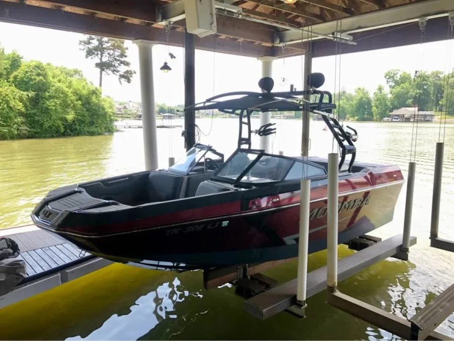 2020-moomba-max-146318-image1.webp