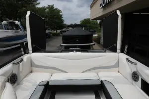 2019-axis-t22-146321-image16.webp
