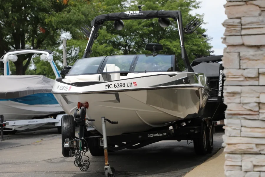 2019-axis-t22-146321-image4.webp