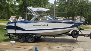 2021-mastercraft-x24-146324-image0.webp