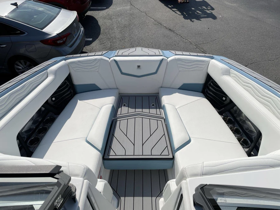 2027-nautique-g23-146333-image11