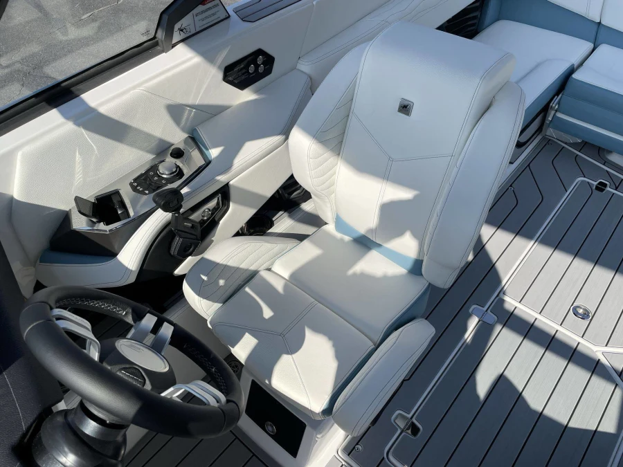 2027-nautique-g23-146333-image14
