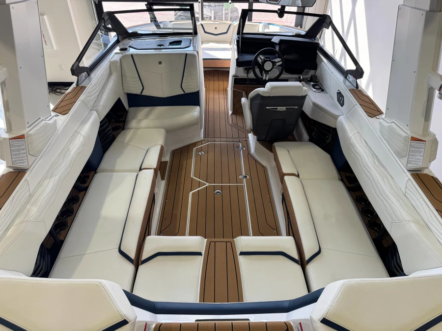 2025-nautique-g23-146335-image13