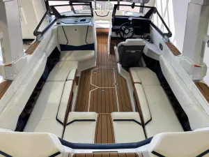 2025-nautique-g23-146335-image13