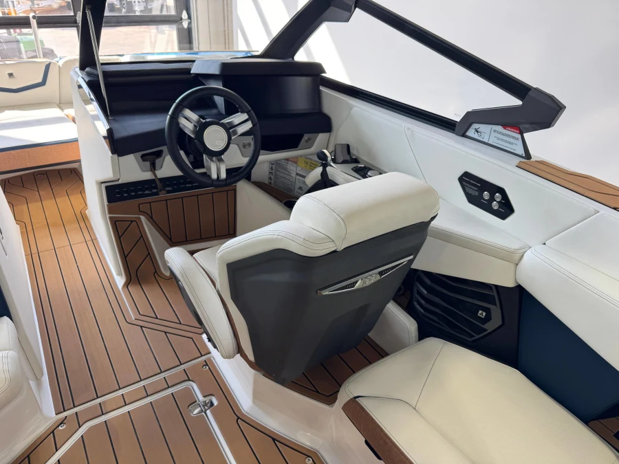 2025-nautique-g23-146335-image24