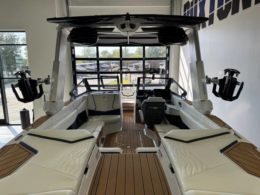 2025-nautique-g23-146335-image9