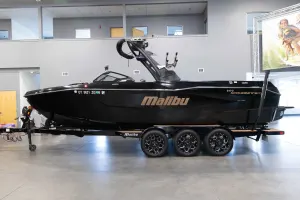 2025-malibu-wakesetter-25-lsv-146339-image1