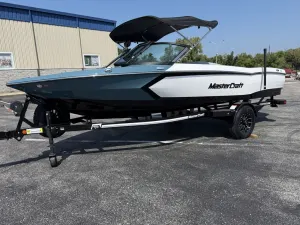 2027-mastercraft-prostar-146342-image1