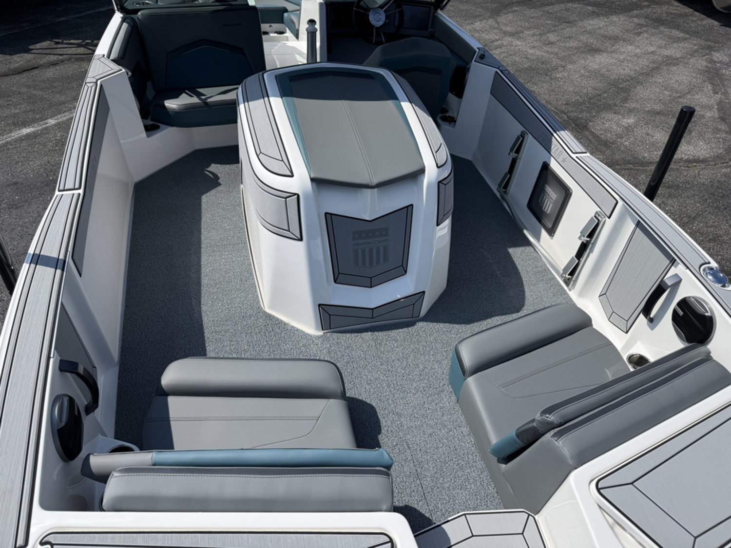 2027 Mastercraft Prostar
