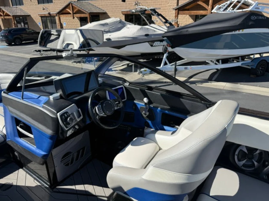 2017-malibu-wakesetter-24-mxz-146343-image10