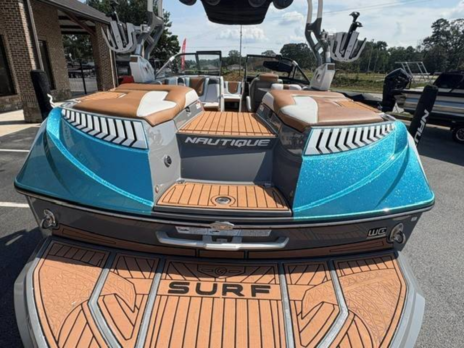 2017 Nautique G23