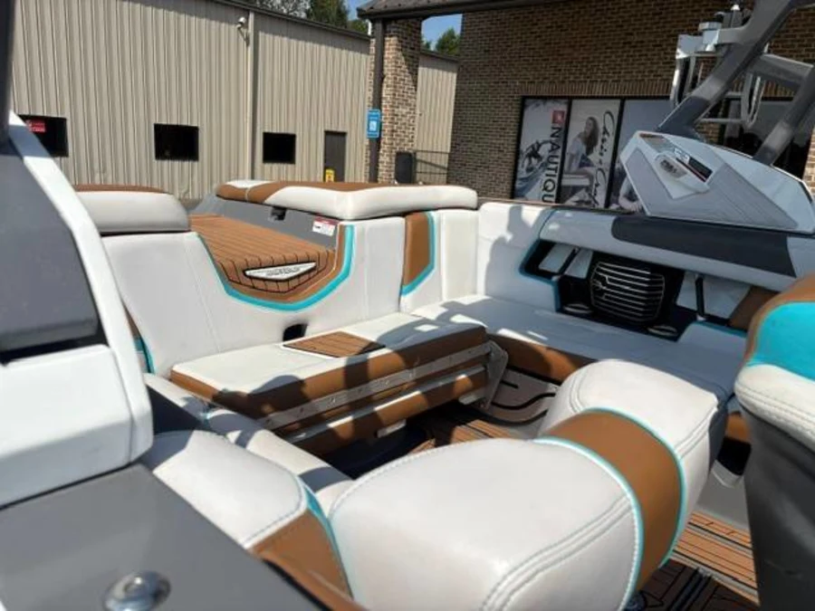 2017-nautique-g23-146345-image14