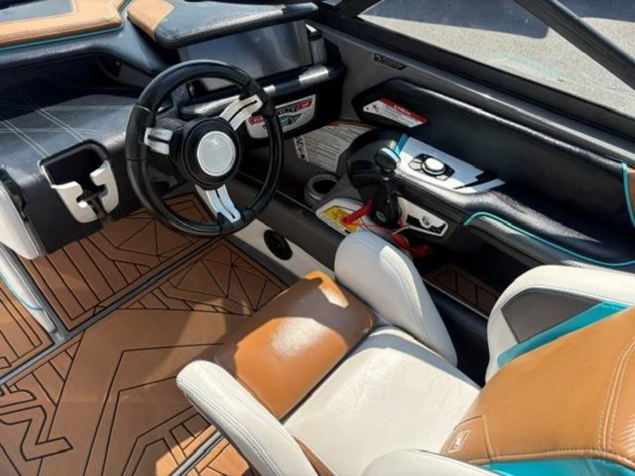 2017-nautique-g23-146345-image9