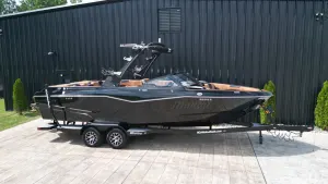 2023-malibu-wakesetter-25-lsv-146351-image0_133933.webp