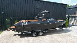 2023-malibu-wakesetter-25-lsv-146351-image2.webp
