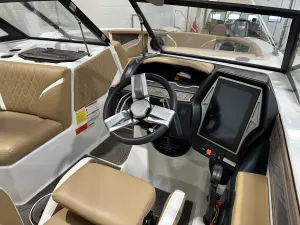 2023-tige-24rzx-146366-image12.webp