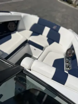 2022-mastercraft-x24-146367-image15.webp