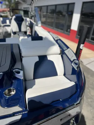 2022-mastercraft-x24-146367-image6.webp