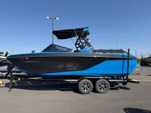 2021-nautique-g23-146368-image0.webp