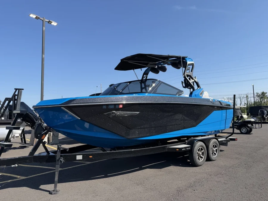 2021-nautique-g23-146368-image1.webp