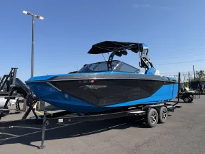 2021-nautique-g23-146368-image1.webp