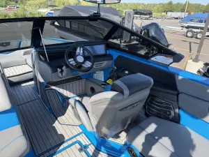 2021-nautique-g23-146368-image19.webp