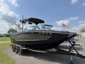 2021-mastercraft-x24-146372-image1.webp
