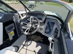 2021-mastercraft-x24-146372-image14.webp