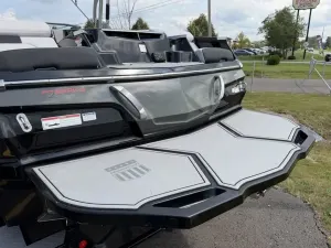 2021-mastercraft-x24-146372-image3.webp
