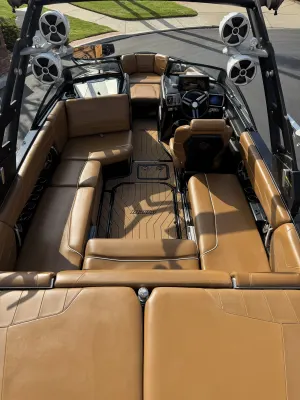 2019-malibu-wakesetter-22-lsv-146373-image6.webp