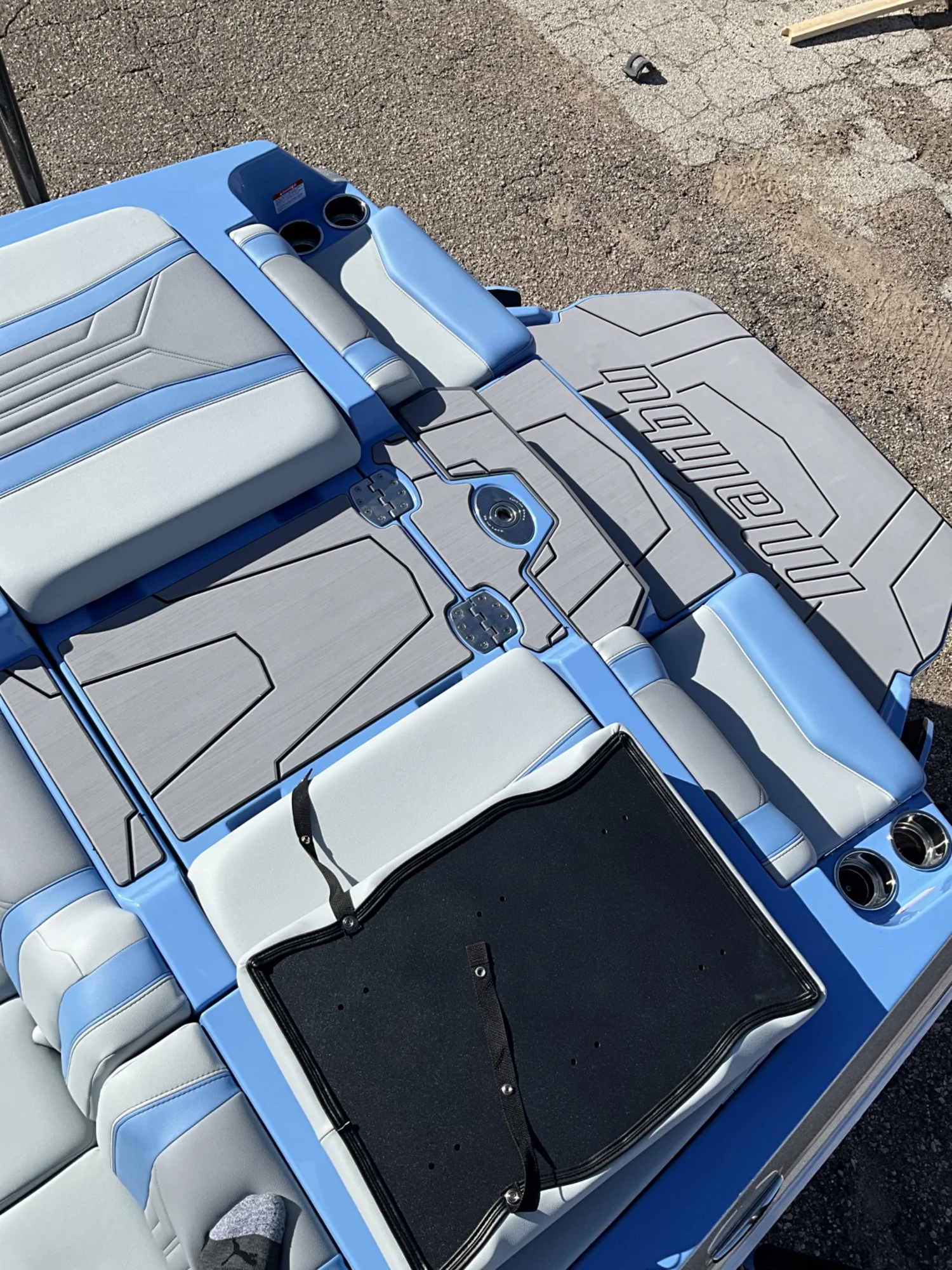2027 MALIBU 20 VTX Wakesetter