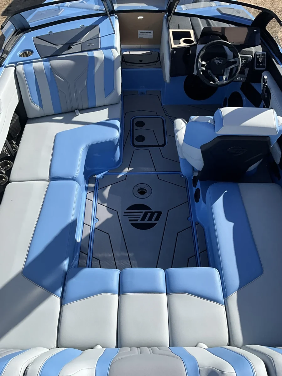 2027-malibu-wakesetter-vtx-146376-image13.webp