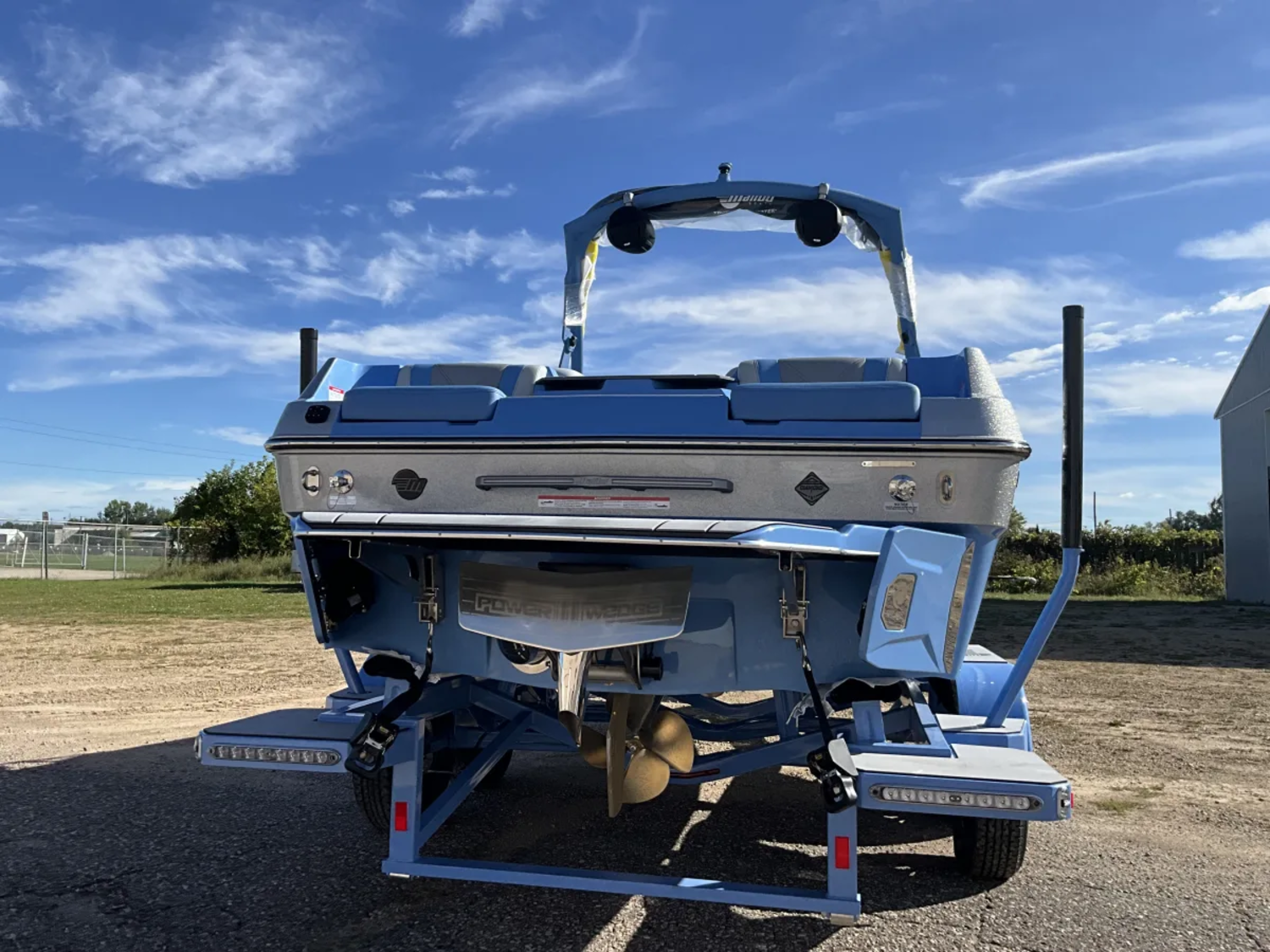 2027 MALIBU 20 VTX Wakesetter