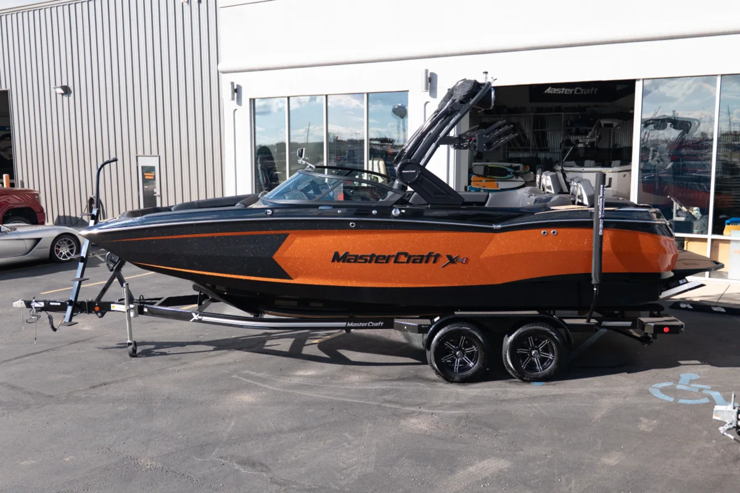 2022 MASTERCRAFT XSTAR-S WITH REAR STERN THRUSTER  