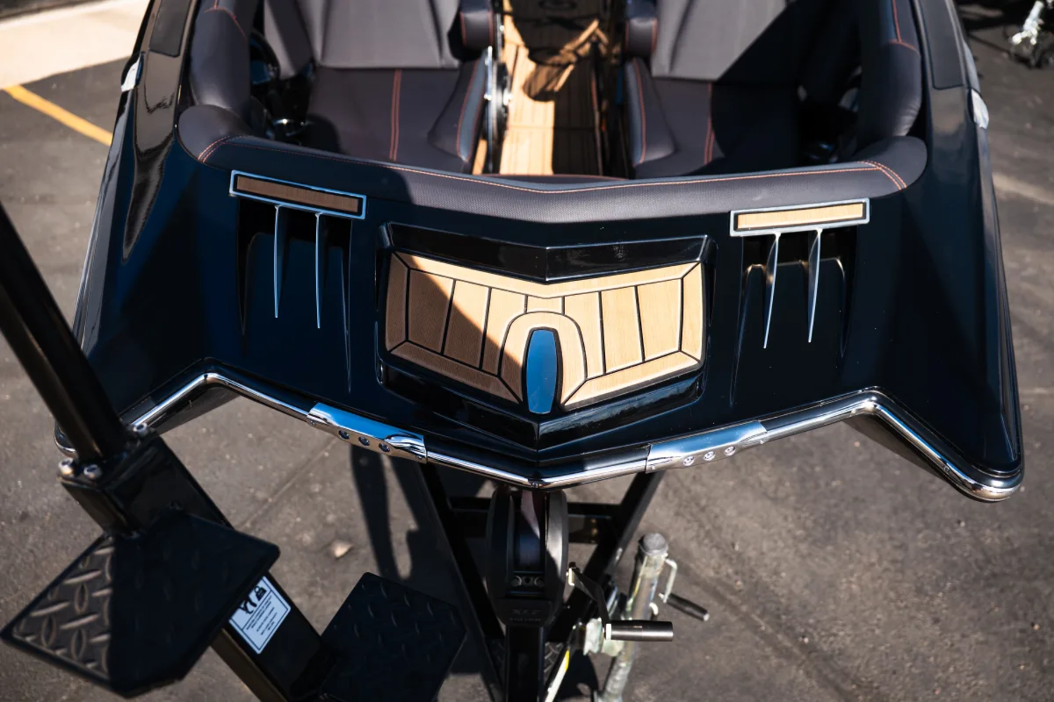 2022 MASTERCRAFT XSTAR-S WITH REAR STERN THRUSTER  
