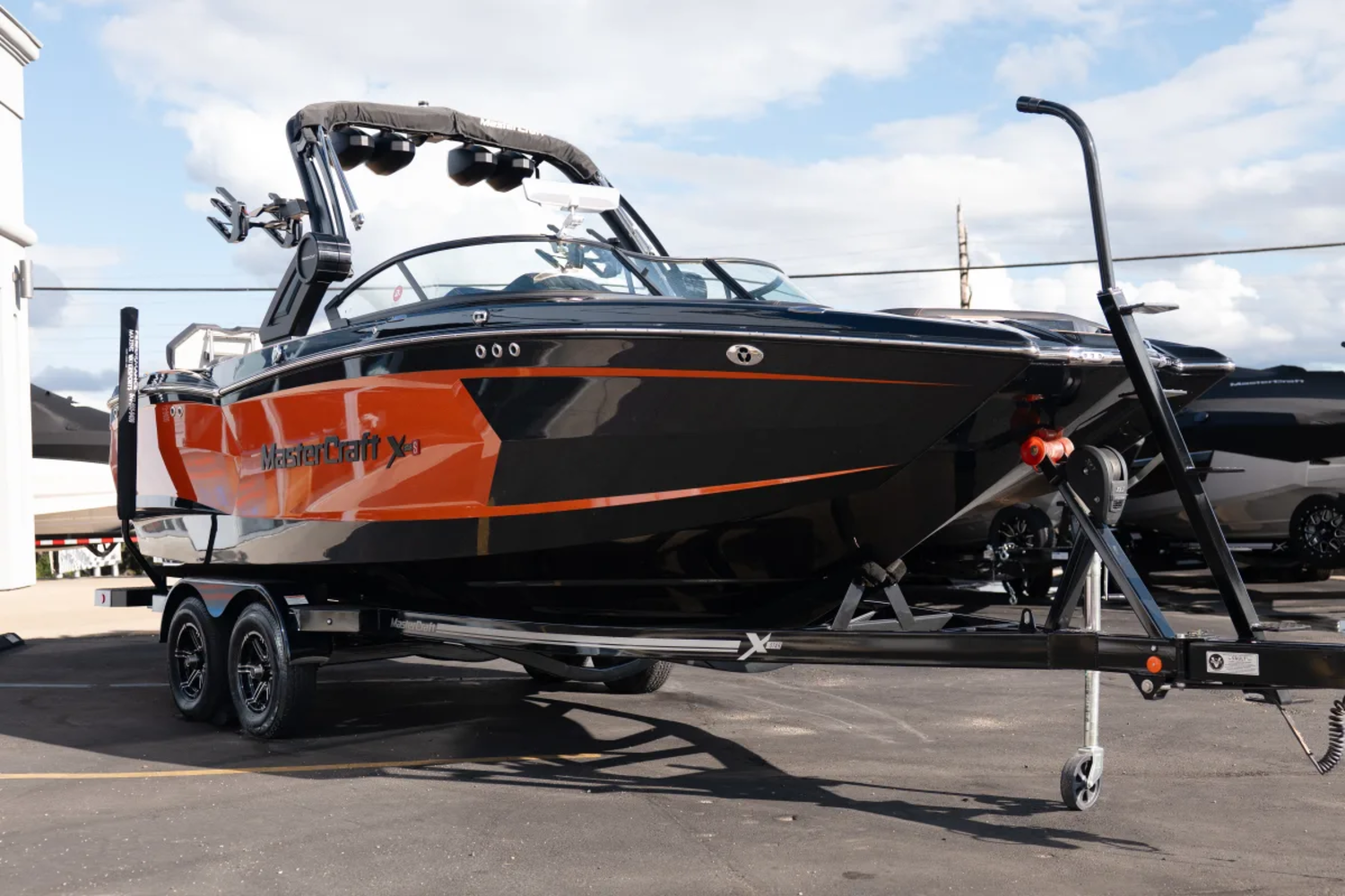 2022 MASTERCRAFT XSTAR-S WITH REAR STERN THRUSTER  