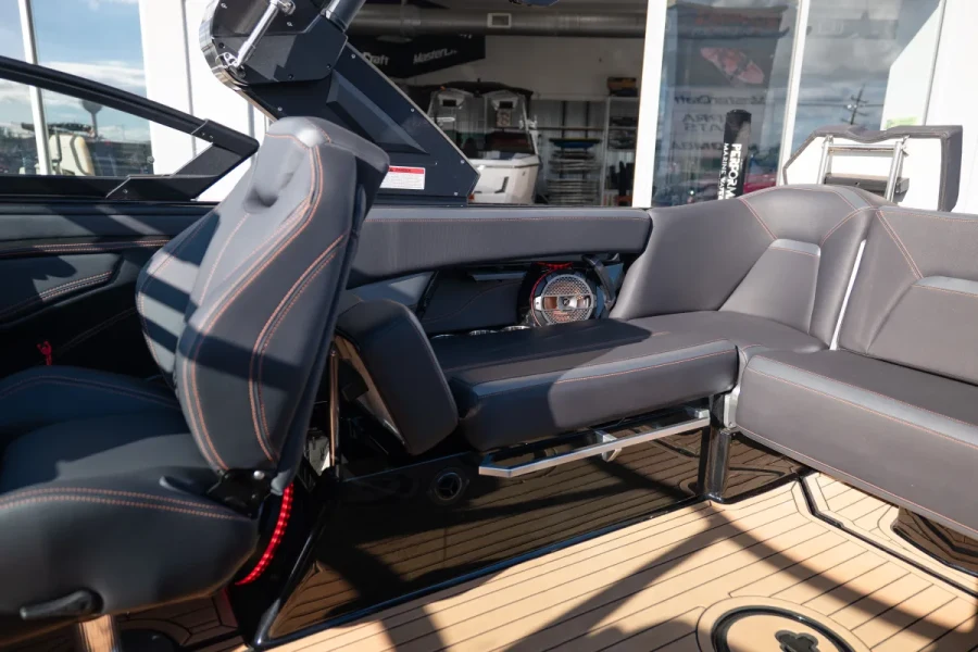 2022-mastercraft-x-star-146379-image19.webp