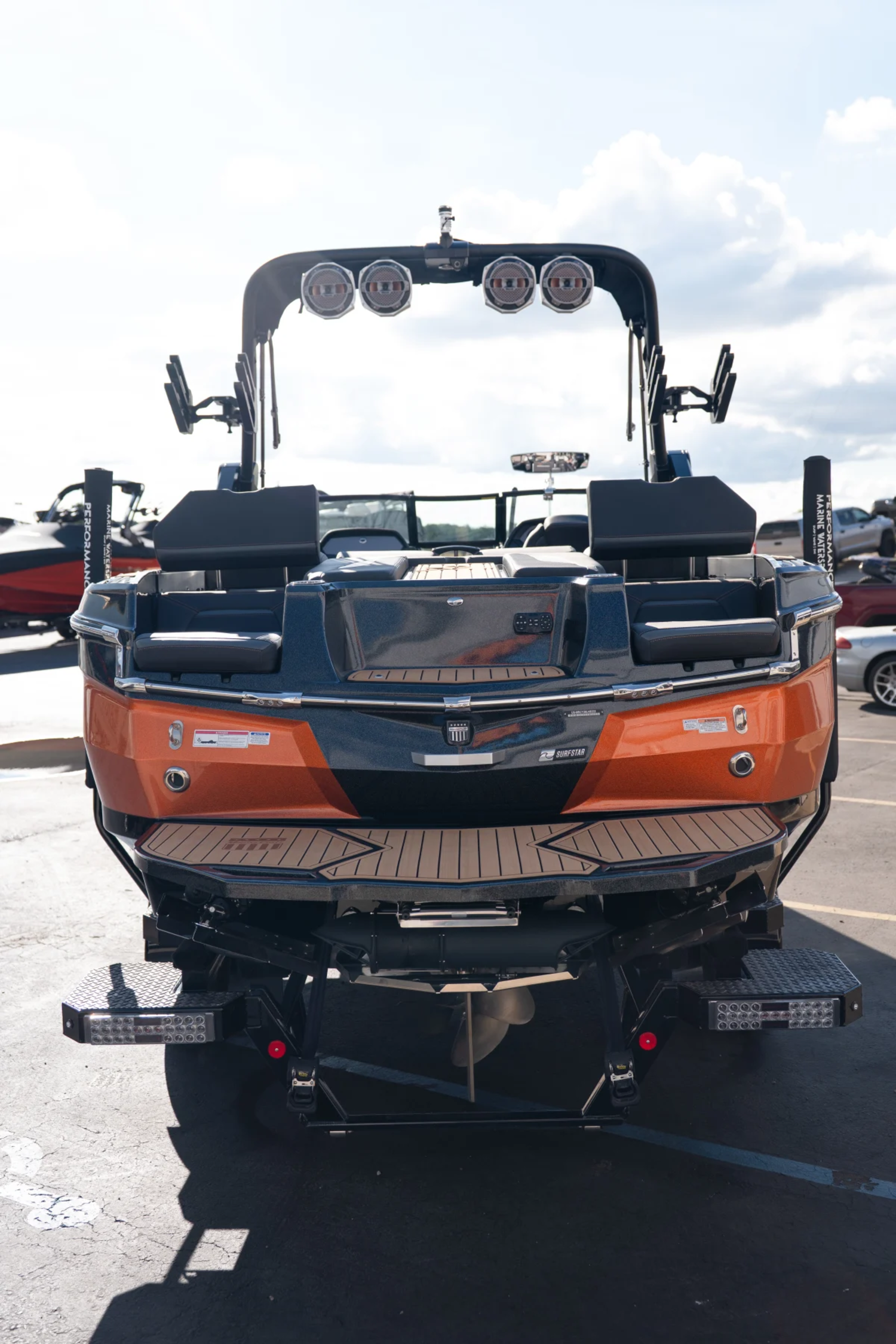 2022 MASTERCRAFT XSTAR-S WITH REAR STERN THRUSTER  