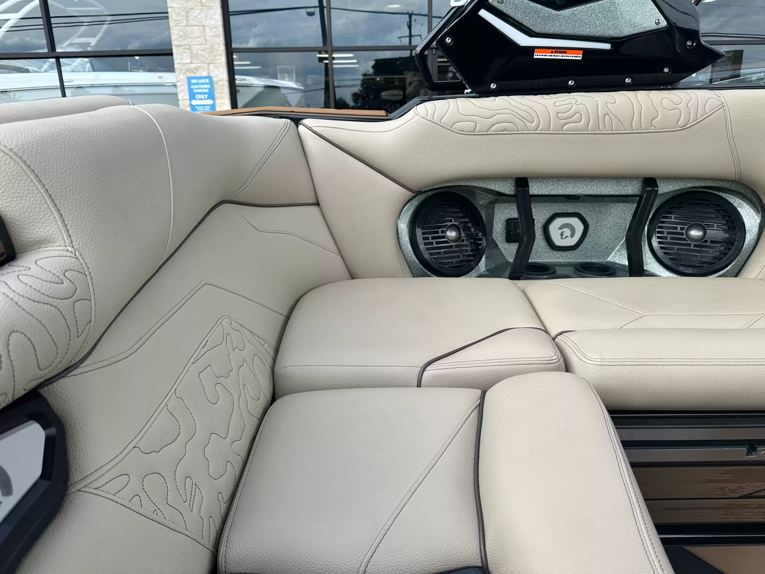 2027 Centurion Ri230