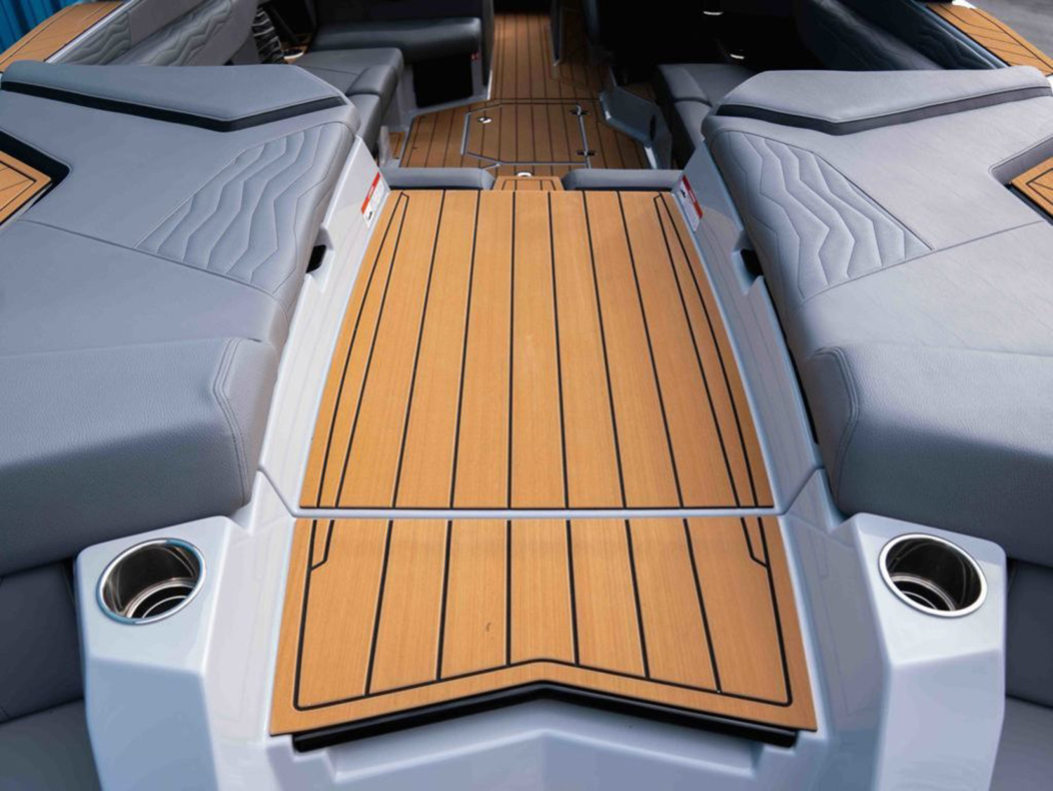 2027 Nautique Super Air Nautique G23
